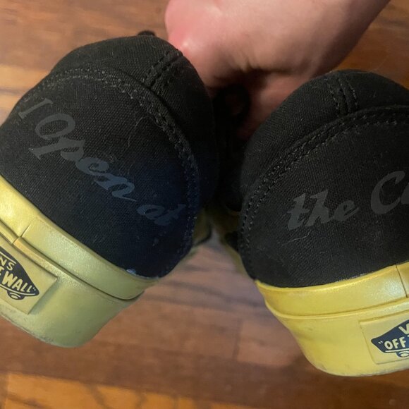 Vans x Harry Potter Sneakers - Gold & Black Sneakers - Golden Snitch - Old Skool - Picture 3 of 6